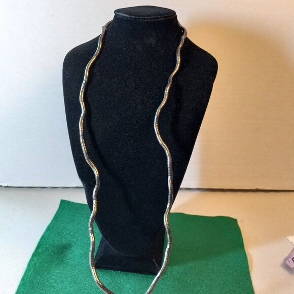 Vintage Twisted Snake Chain - Picture 3 of 7